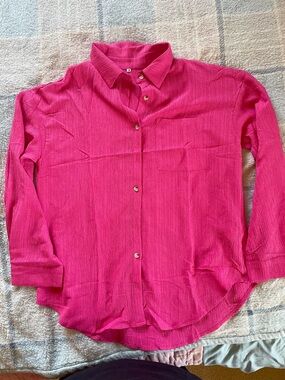 Women’s Bright Fuchsia Button-Down Shirt with Collar